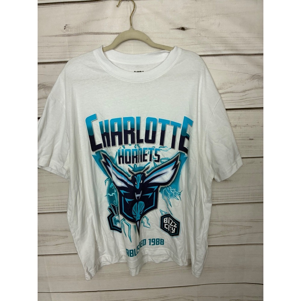 NBA Charlotte Hornets Buzz City Graphic T-Shirt White XL Established 1988 Mens